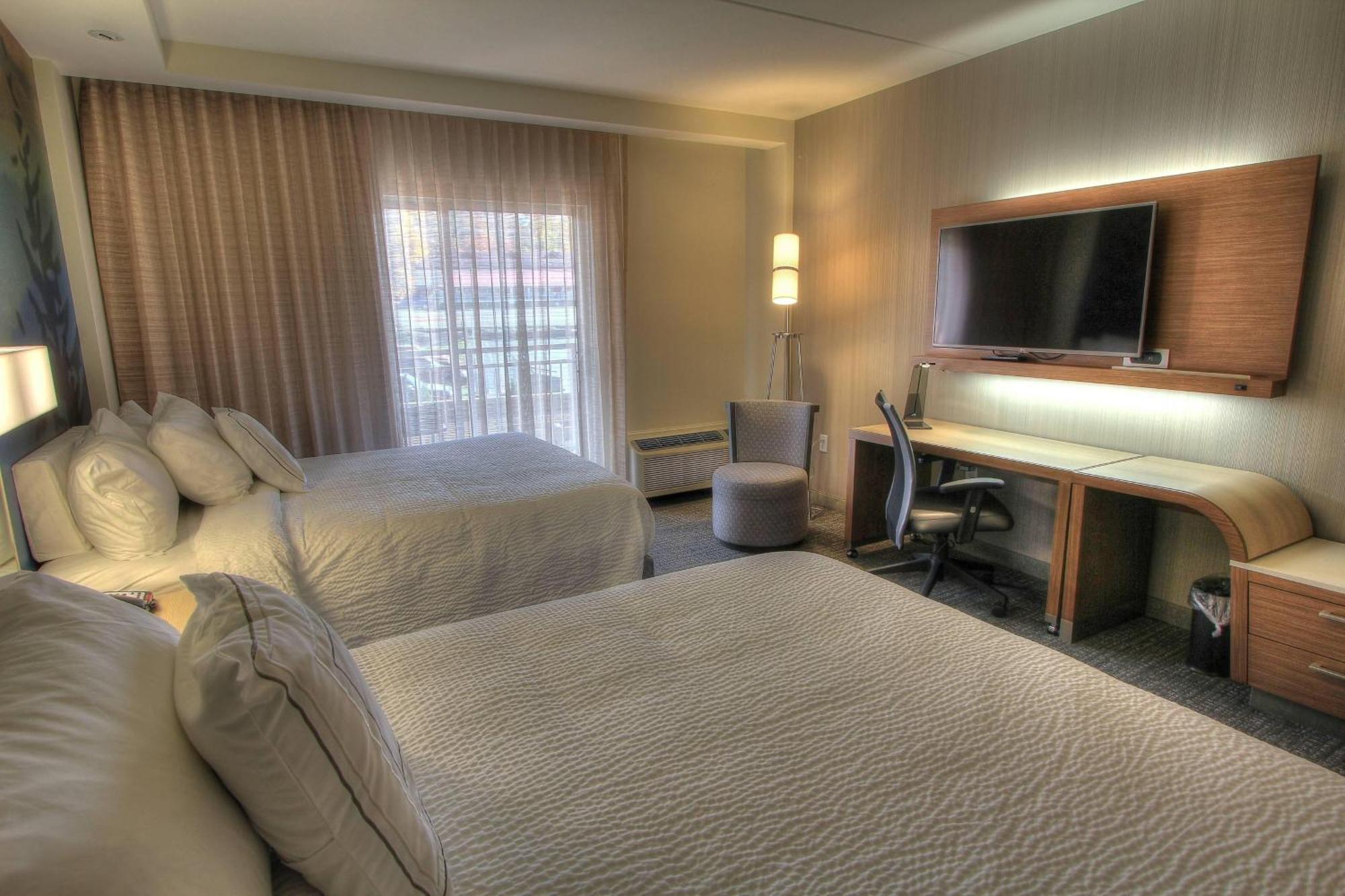 Courtyard By Marriott Gatlinburg Downtown Hotel Bagian luar foto