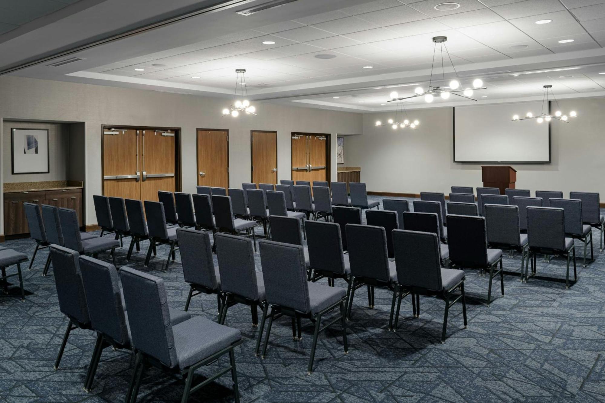 Courtyard By Marriott Gatlinburg Downtown Hotel Bagian luar foto
