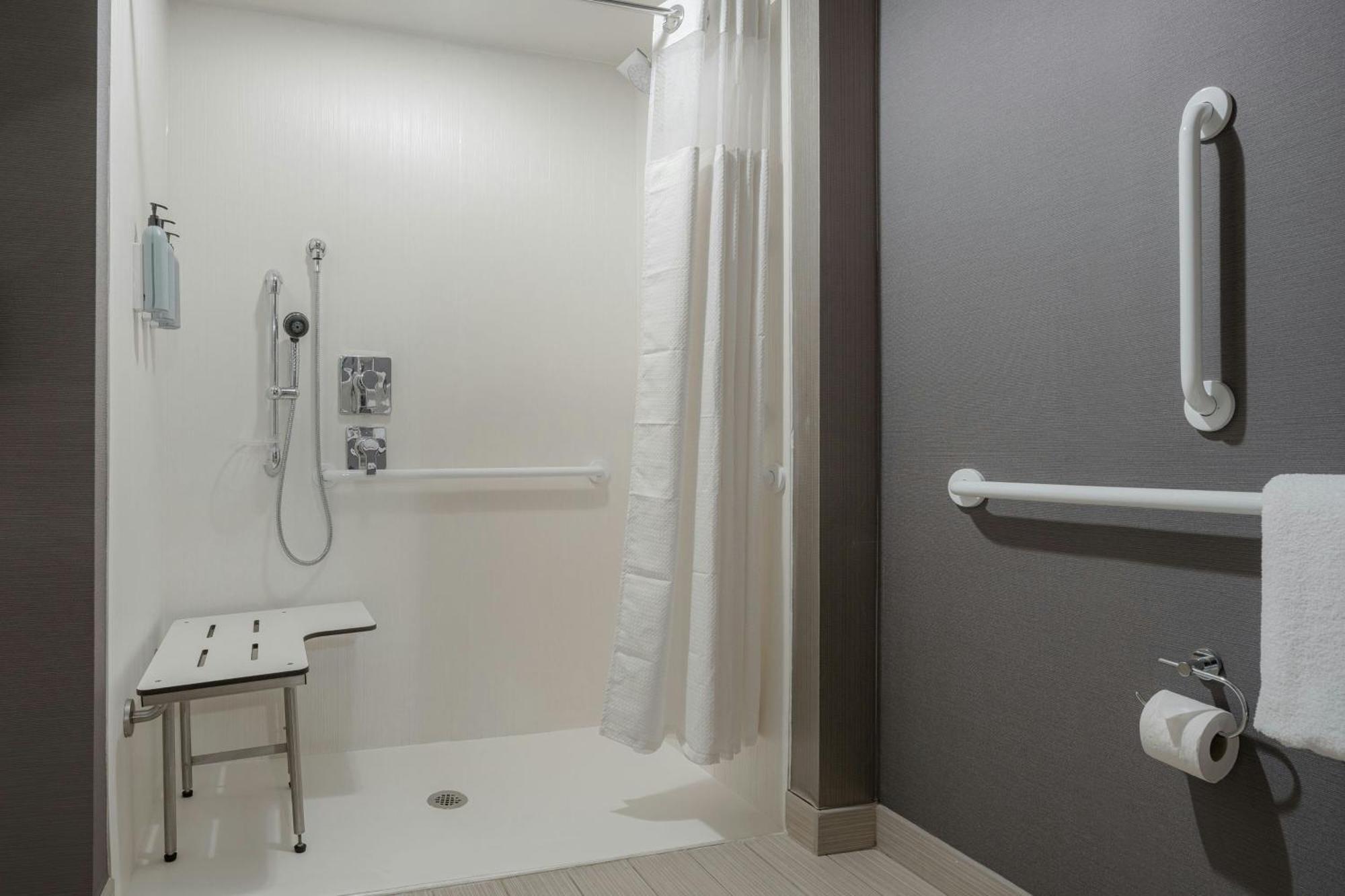 Courtyard By Marriott Gatlinburg Downtown Hotel Bagian luar foto