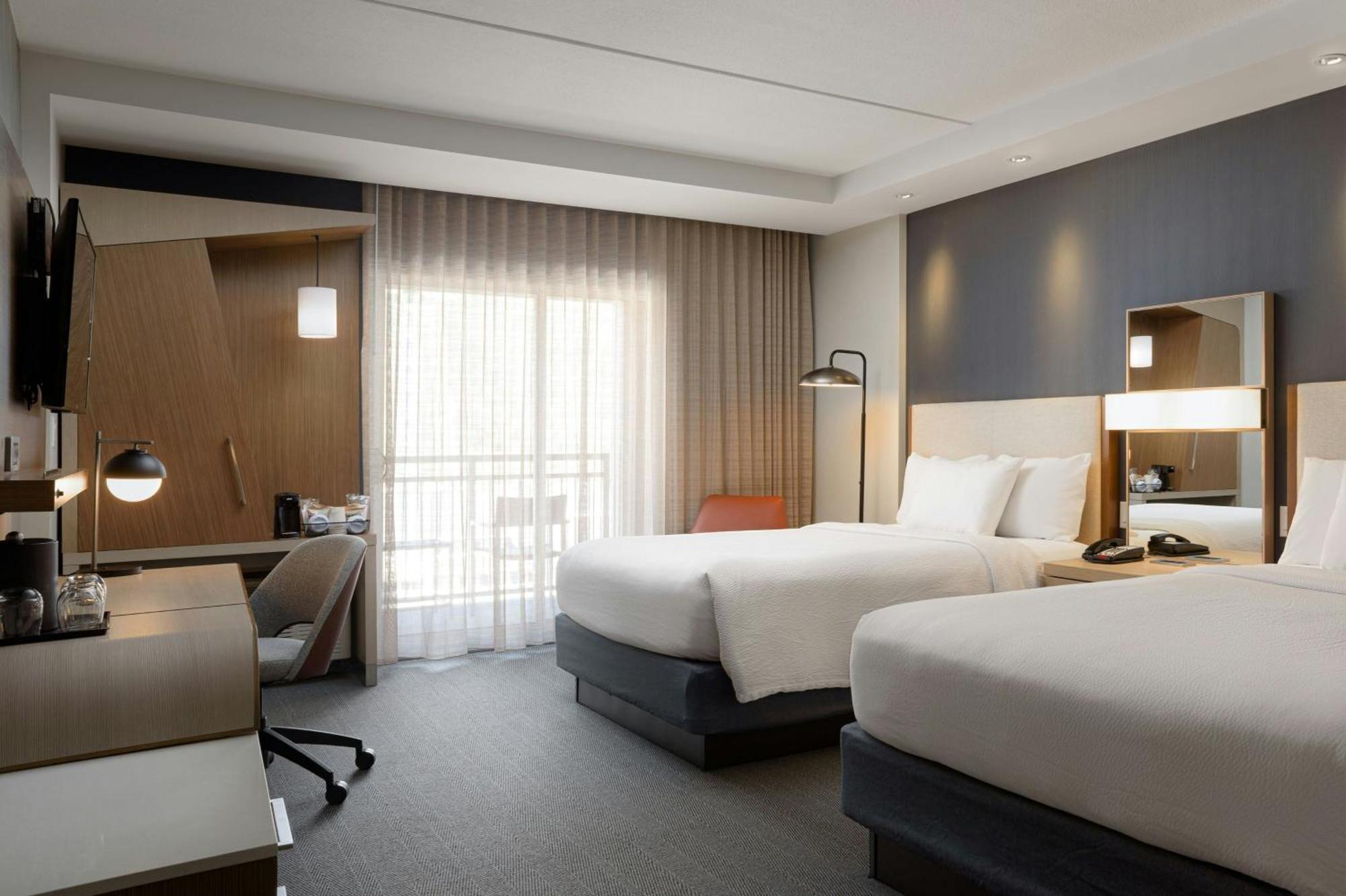 Courtyard By Marriott Gatlinburg Downtown Hotel Bagian luar foto