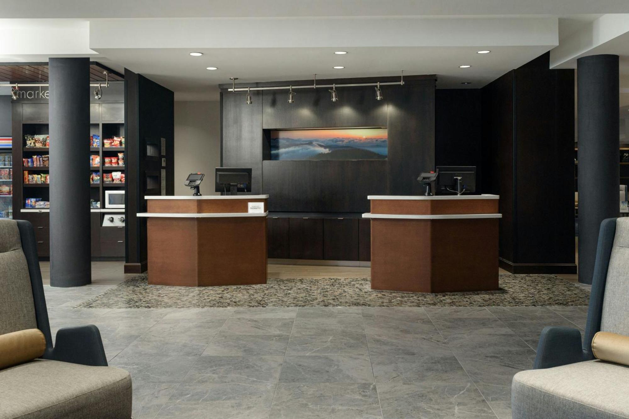 Courtyard By Marriott Gatlinburg Downtown Hotel Bagian luar foto